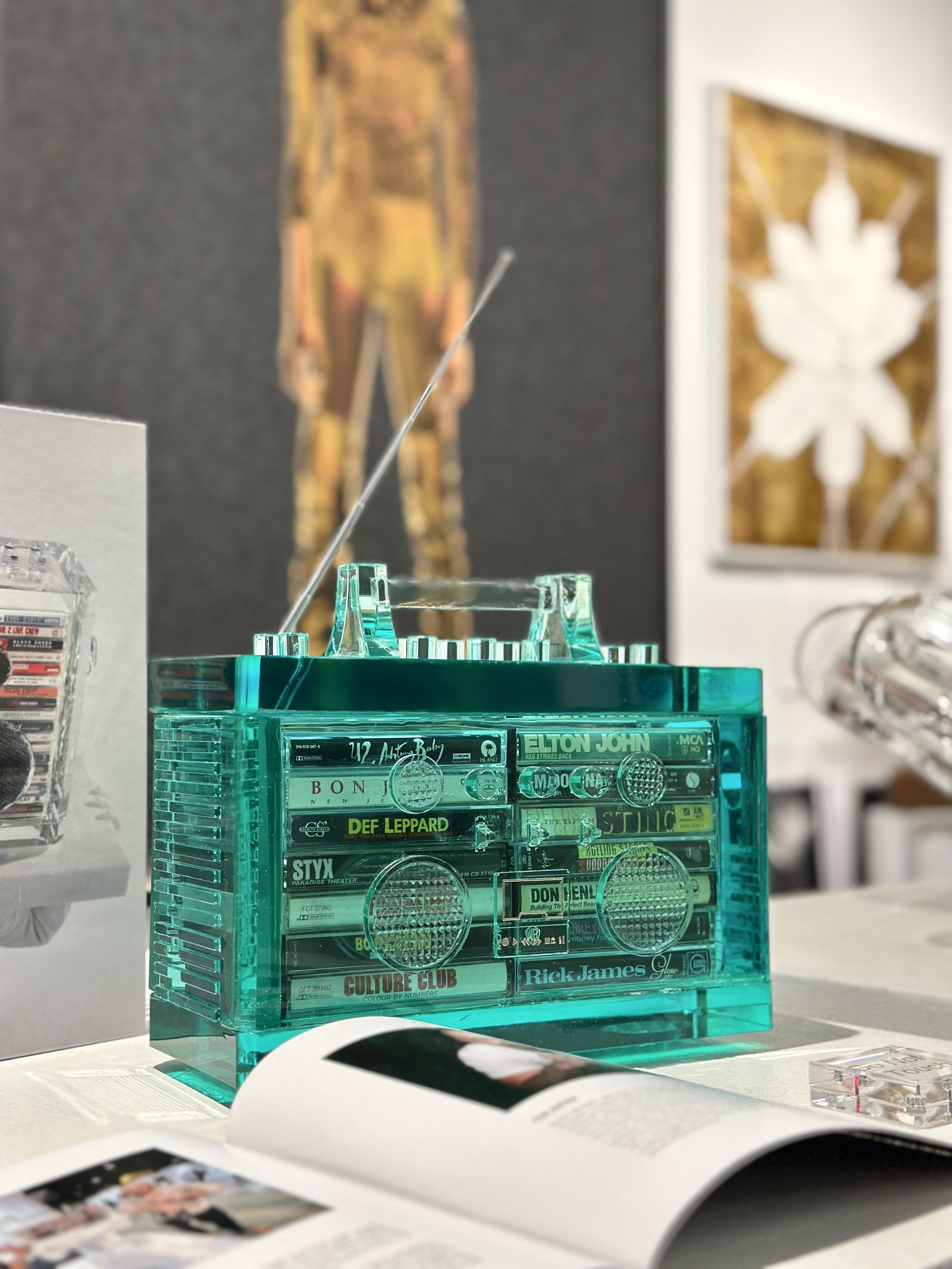 Mini Capsule, teal, at home