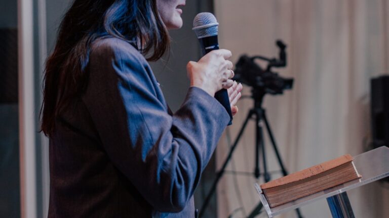 The Speaking Page Every Founder Needs (But Most Don’t Have)